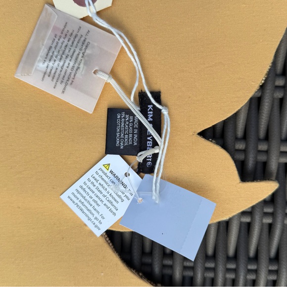 Kim Seybert Gold Leaf Swirl Table Runner - NWT - Picture 14 of 14